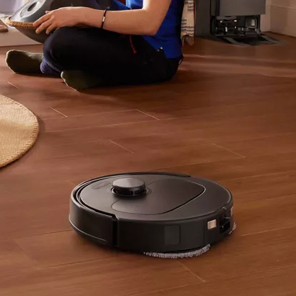 LiDAR-Guided Robot Vacuum Equipped With All-Round Self-Maintenance Dock and Hair-Resistant Brush Assembly